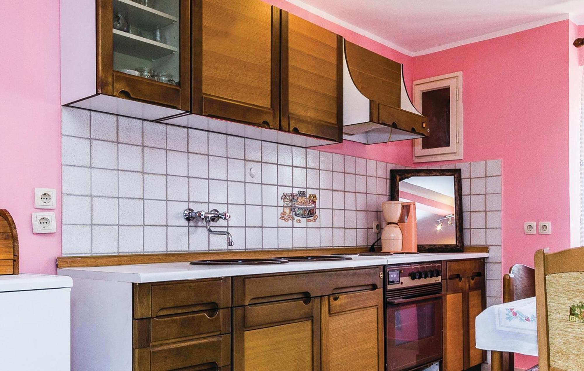 Cozy Apartment In Vrsar With Kitchen Eksteriør bilde